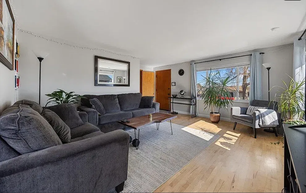 393 South 41st Avenue - 1 — Photo 3