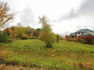 6 Highgate Cir, Madison, WI 53717