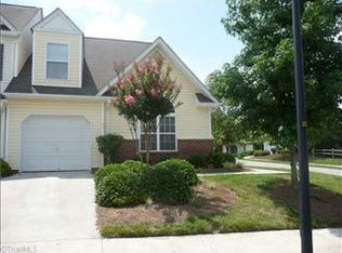 60 Scott Hollow Dr, Winston Salem, NC 27103