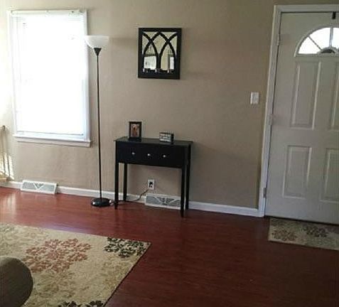 5th image of 111 Elbar Dr