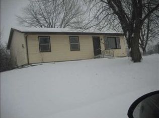 825 18th Ave, Gilbertville, IA 50634