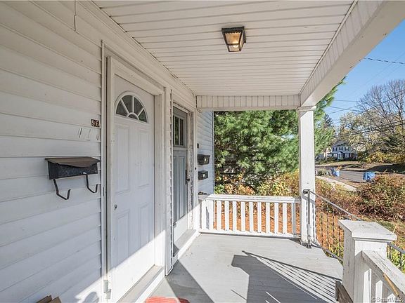 5th image of 96 Hillcrest Ave