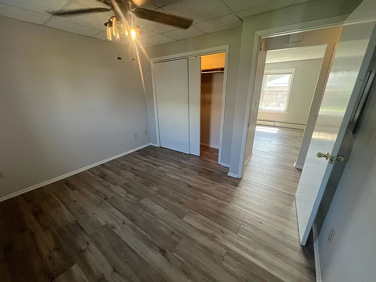 10729 Main St — Photo 1