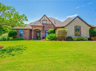8843 Belcaro Dr, Edmond, OK 73034