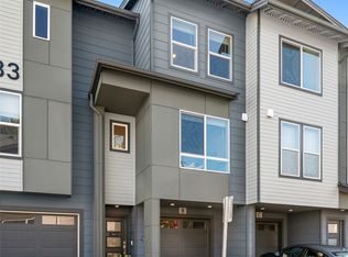23833 9th Ave SE UNIT #B, Bothell, WA 98021