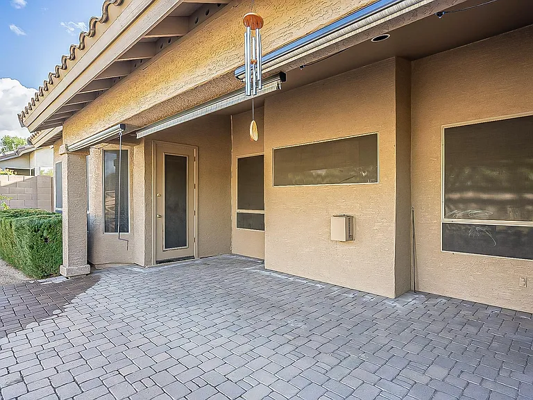 4926 E Duane Ln — Photo 20