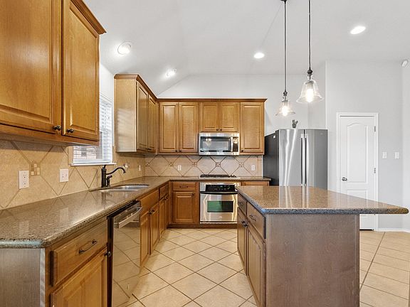 4th image of 11109 Casitas Dr