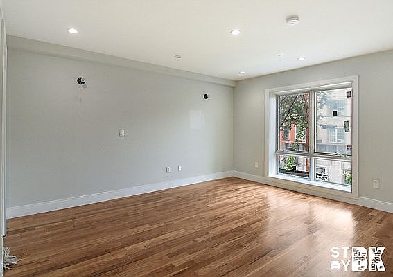 4th image of 885 Herkimer St #4B