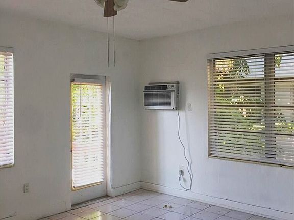 5th image of 1507 Meridian Ave #4