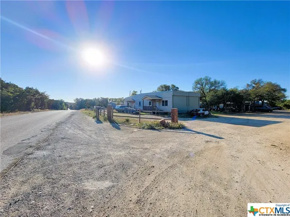 1725 Oak Springs Rd, Kempner, TX 76539