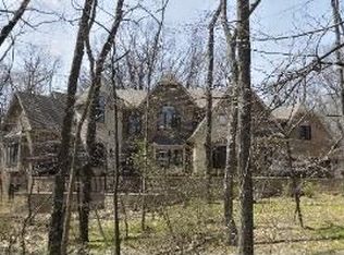 2509 Lindenwood Ln, Naperville, IL 60565