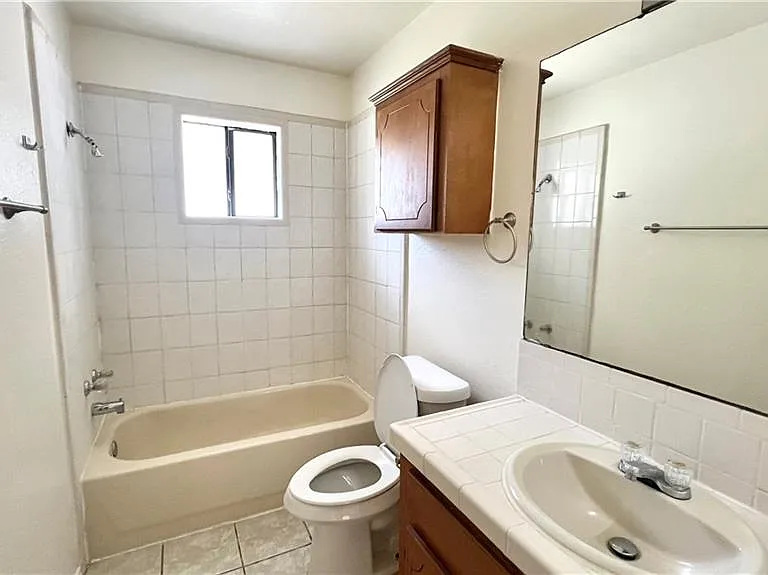 2714 E Mile 4 Rd #23 — Photo 6