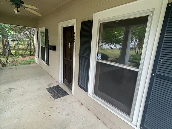 3rd image of 1519 Lamar Pl