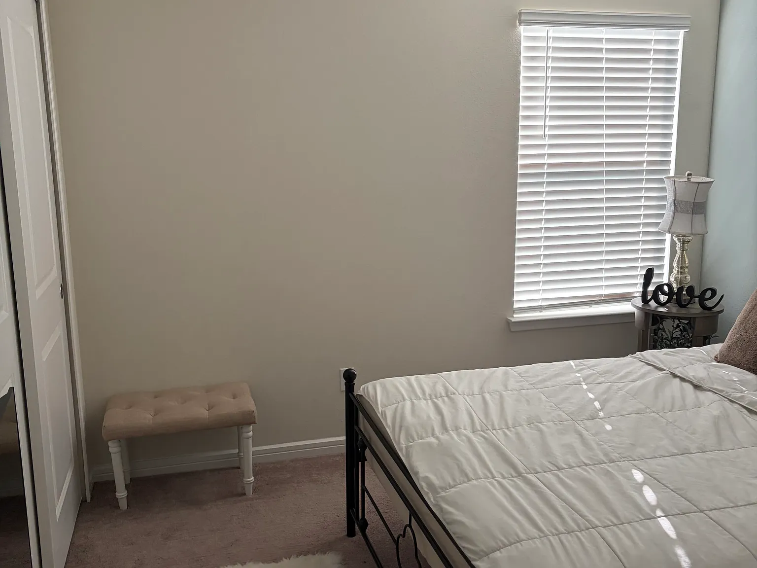 3 bed, 2.5 bath, 1802 sqft, $2,500 — Photo 2