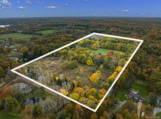 10001 Ellis Rd, Clarkston, MI 48348