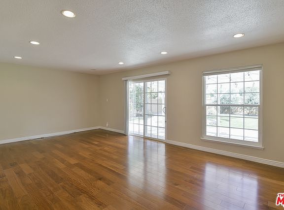 4th image of 6634 Royer Ave