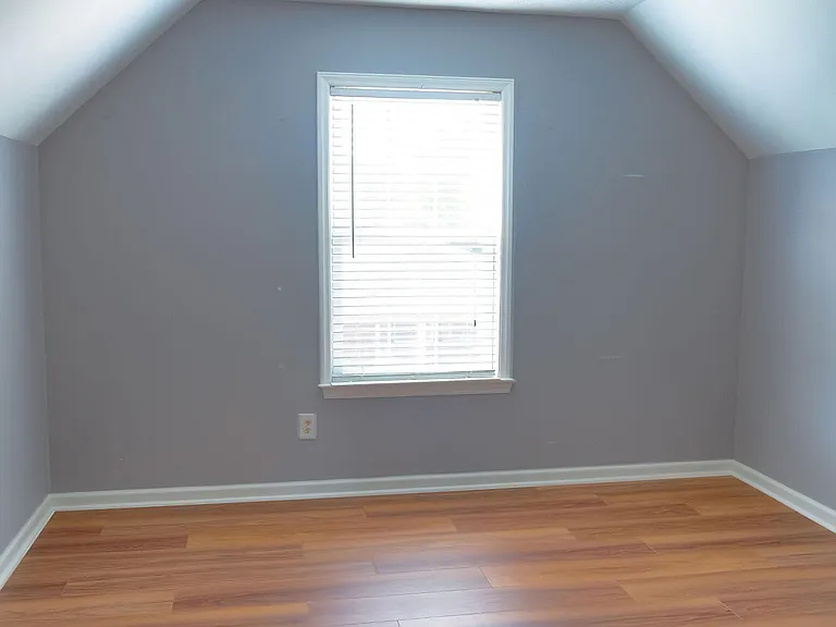 1006 Sheffield Dr — Photo 30