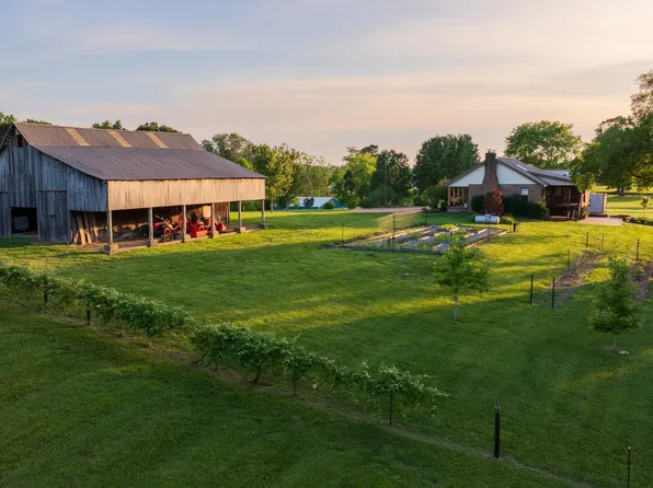 5956 Greenbrier Rd, Franklin, TN 37064