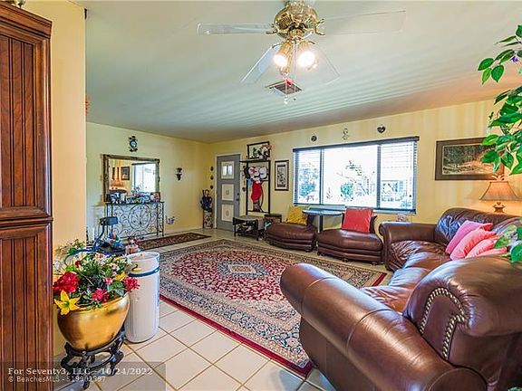 4th image of 1051 NW 90th Way