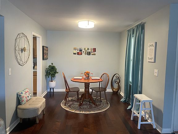 2nd image of 555 N Dupont Ave #D-94