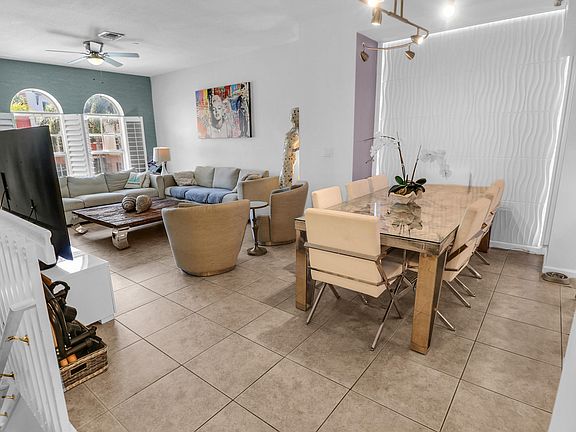 5th image of 1033 NE 17th Way #1204