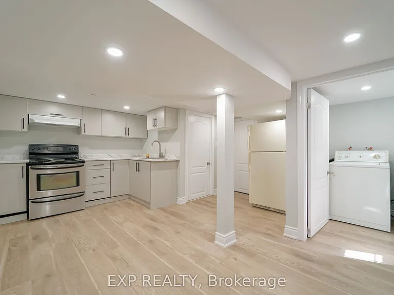 1509 Main St E #BASEMENT — Photo 1