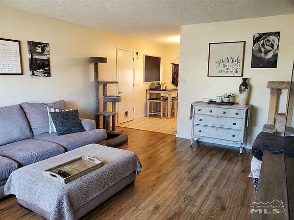 4th image of 1555 Teakwood Dr