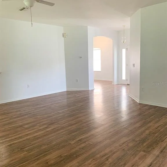 9 Royal Palm Ln — Photo 4