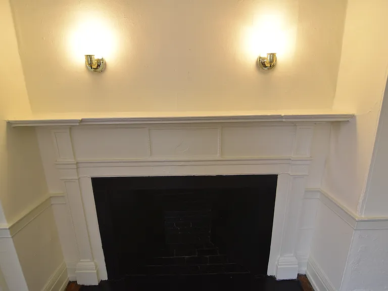 27 Anderson St #36 — Photo 3