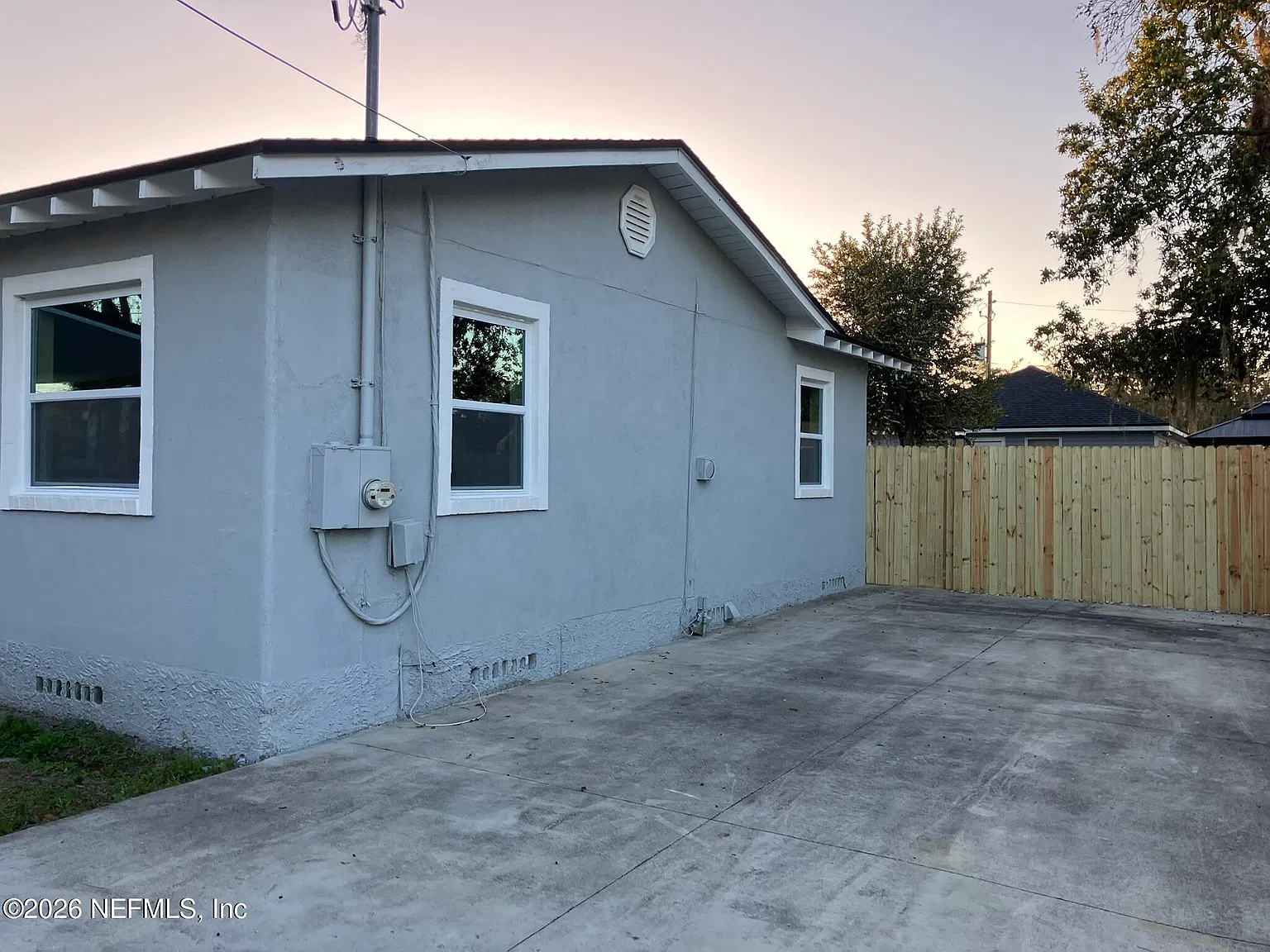 3 bed, 1.0 bath, 1136 sqft, $1,450 — Photo 3