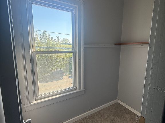 4th image of 387 Nichols St #387
