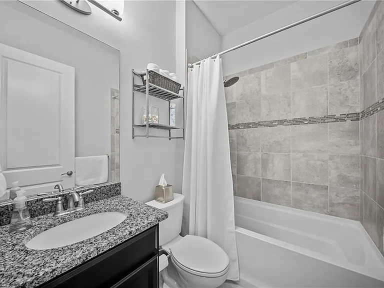 9361 Terresina Dr — Photo 18