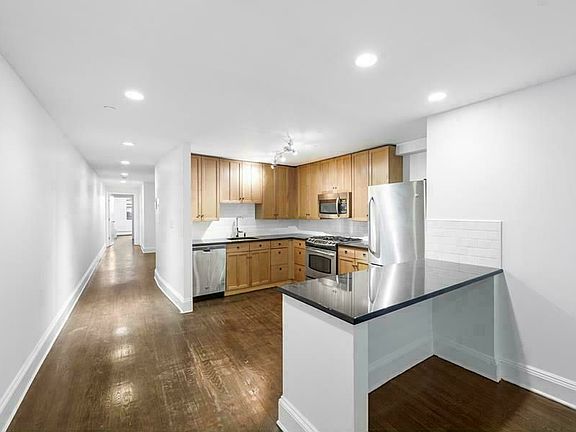 2nd image of 15 S William St #4B