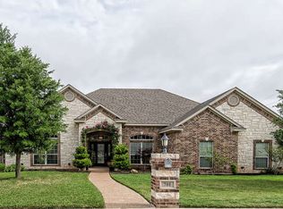 701 Fieldstone Dr, Hewitt, TX 76643