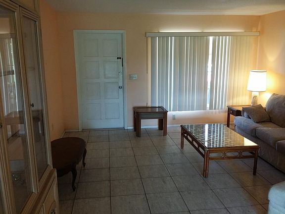 3rd image of 321 San Marino Ave