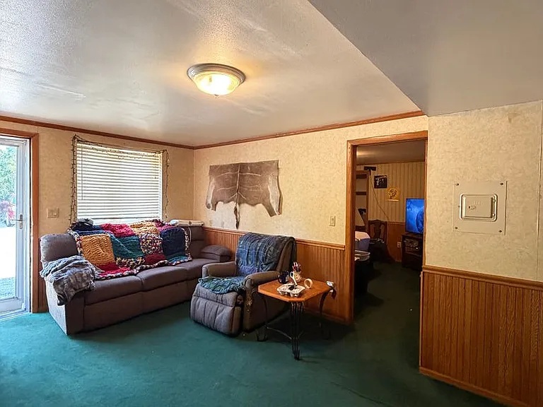 760 Valley Rd — Photo 5
