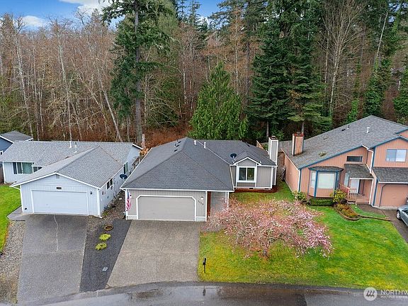 2nd image of 1119 NE Regal Court