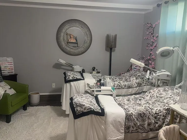 Persimmon Ln — Photo 18