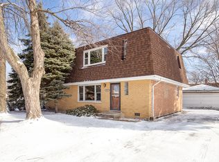 8237 Latrobe Ave, Burbank, IL