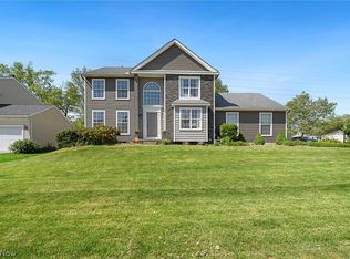 1913 49th St NE, Canton, OH 44705