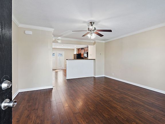 3rd image of 1420 Orange Ct