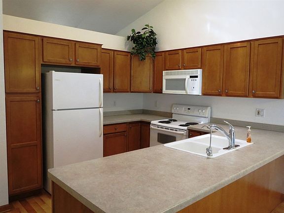 Beautiful Kitchen with Maple Cabinetry