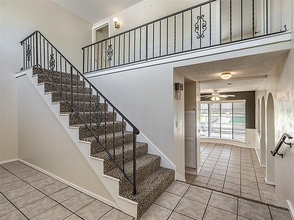 5th image of 6212 Lansbrook Ln