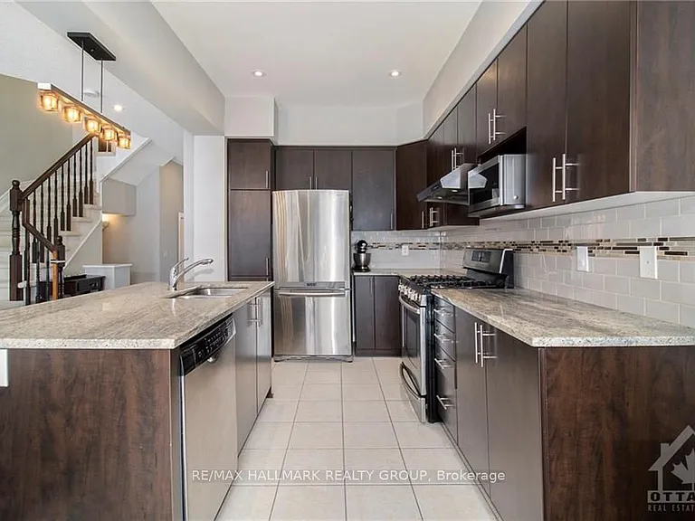 428 Arncliffe Ave — Photo 7