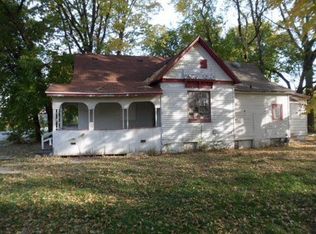 1726 N Whitchel Ave, Decatur, IL 62526