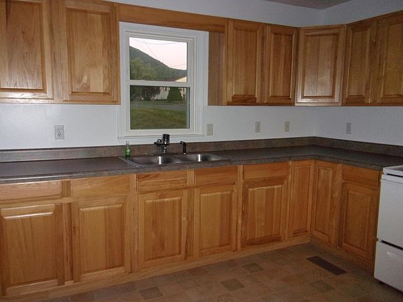 3rd image of 306 Elm Ave