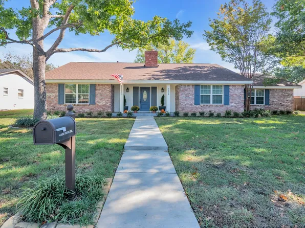 4608 Taos Dr, Haltom City, TX 76180