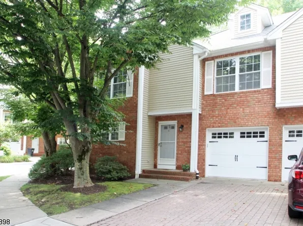 06 Berkeley Square, Berkeley Heights Twp., NJ 07922
