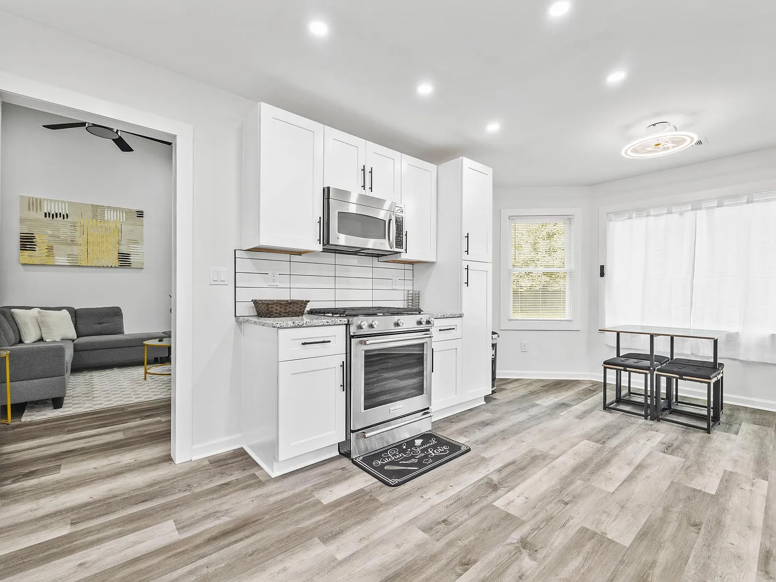 2322 Red Rose Ln — Photo 4