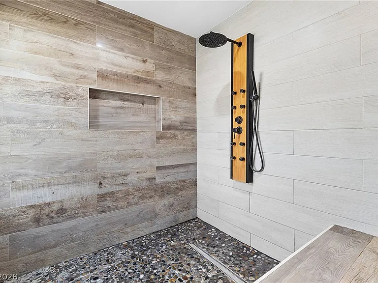 407 Crater Ct — Photo 31